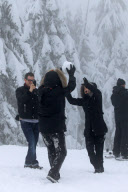 *EXCLUSIVE* Michael Buble takes his wife Luisana and her Family Up in the Snow [NO Canada]