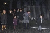 Das dänische Kronprinzenpaar mit Familie beim Weihnachtsgottesdienst