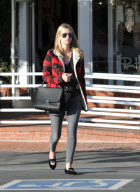 Nicky Hilton looks super cute in Tory Burch fox loafer