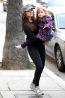 Ariel Winter makes a Girls' Trip to the Nail Salon - Part 2