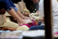 Nicki Minaj Gets Pampered Wearing Head To Toe Pink