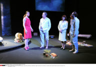 PARIS : Filage de la piece "Zero s'est endormi".