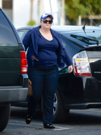 Rebel Wilson Makes a Quick Shopping Stop in Encino