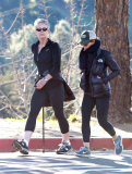 Exclusive... Jamie Lee Curtis Takes A Morning Walk 