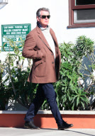 EXCLU Pierce Brosnan getting bold
