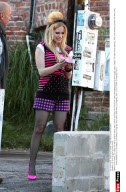 LA: Avril Lavigne at photo shoot