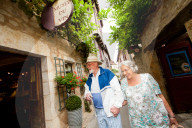 PORTRAIT - Roger Whittaker in Saint-Cirq-Lapopie (Homestory)