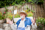 PORTRAIT - Roger Whittaker in Saint-Cirq-Lapopie (Homestory)
