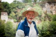 PORTRAIT - Roger Whittaker in Saint-Cirq-Lapopie (Homestory)