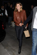 Ellen Pompeo and Chris Ivery make it a Lakers night