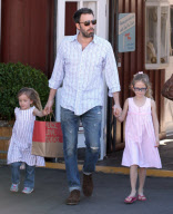 Ben Affleck Takes His Girls Shopping In Brentwood 