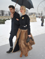 ARRIVEE DES PEOPLES AU DEFILE DIOR