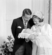 Retro Queen Beatrix