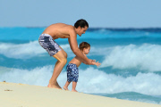 *EXCLUSIVE* Orlando Bloom teaches Flynn the lessons of the Sea