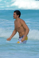 *EXCLUSIVE* Orlando Bloom teaches Flynn the lessons of the Sea