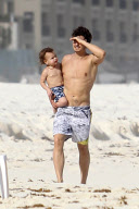 *EXCLUSIVE* Orlando Bloom teaches Flynn the lessons of the Sea