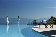 LE "ROYAL EVIAN" : L'HOTELLERIE AU SOMMET