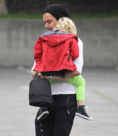 Gavin Rossdale with sleepy Zuma