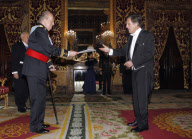 Rey recibe Cartas Credenciales de Embajadores
