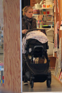 *EXCLUSIVE* Anna Paquin and her Baby get some One-On-One Shopping Time