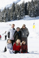 Die niederländische Königsfamilie beim Fototermin in Lech