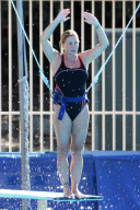 Nicole Eggert perfects her Diving Skills for "Splash"