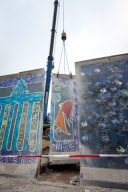 Abriss eines Mauerteils an der Eastside-Gallery 