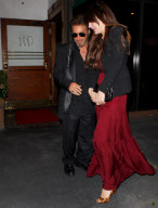 Al Pacino shows his gnarly fingernails while dining with Lucila Sola