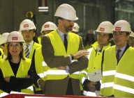 El Principe Felipe inaugura la prolongacion de la linea 9 de metro de Madrid.