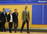 El Principe Felipe inaugura la prolongacion de la linea 9 de metro de Madrid.