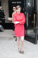 FASHION WEEK DE PARIS - DEFILE 'MIU MIU' - PEOPLE