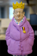 Figurine representing King Albert II made by cartoonsit Pierre Kroll