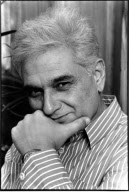 RIS ORANGIS : Jacques Derrida