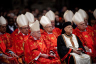 Conclave opens at Vatican