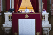 Vatican: Cardinal Jorge Mario Bergoglio is named new pope as "Francis I"