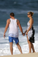 Heidi Klum and Martin Kristen keep a tight bond in Hawaii