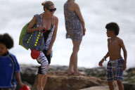 Heidi Klum and Martin Kristen keep a tight bond in Hawaii