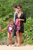 Halle Berry gets her groove back in Maui