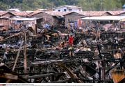 Malaysia A fire engulfed over 400 wooden houses in Kota Kinabalu,