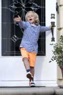 Gwen Stefani and Gavin Rossdale head home with the Family in Smiles