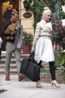 Gwen Stefani and Gavin Rossdale head home with the Family in Smiles