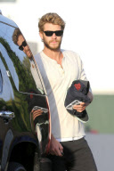 Liam Hemsworth stays on top of his Fitness in WeHo - Part 2