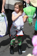 Seraphina Affleck enjoys a pony ride - Part 2