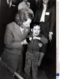 Baroness Thatcher Of Kesteven Pm 1981 The P.m. At The Schools Design Prize 1981 Held At The Institution Of Civil Engineers Today. Picture Shows The P. M. Mrs. Margaret Thatcher Consoling 4 Year Old Matthew Fahy Of Dunstable Who Burst Into Tears When