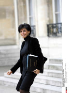 PARIS: Sortie Conseil des ministres