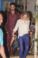 *EXCLUSIVE* Marc Jacobs and Harry Louis dress comfortably for dinner