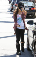 Vanessa Hudgens shows off hand tattoo and funky fingernails