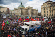 Vor dem NSU Prozess: Demo gegen Rassismus in München