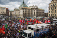 Vor dem NSU Prozess: Demo gegen Rassismus in München