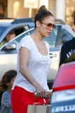 *EXCLUSIVE* Jennifer Lopez stocks up on groceries with her twins